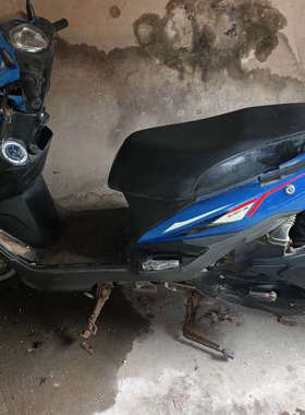 钱江V悦110踏板摩托车，蓝色车身，2019年7月出厂，总质可邮寄维