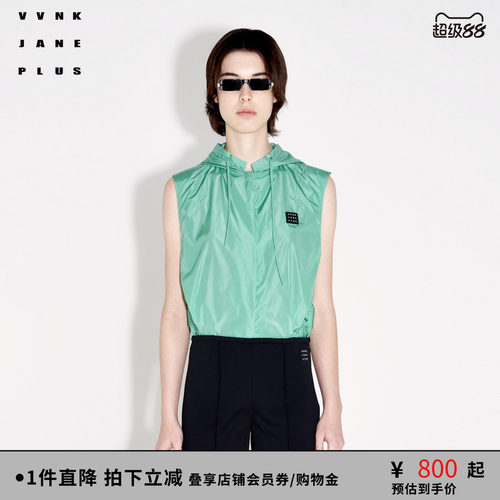 连帽抽绳马甲VVNKJANEPLUS
