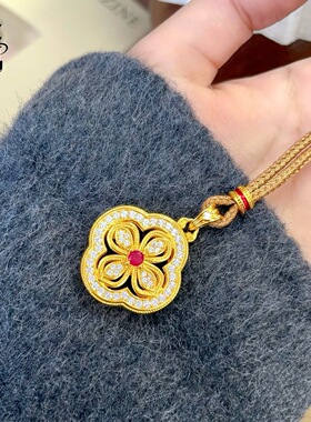 古法点钻四叶草吊坠珐琅小清新幸运草挂坠锁骨链送女友铜镀金饰品