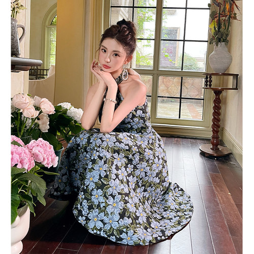 绎冉时尚挂脖式中长款小晚礼服