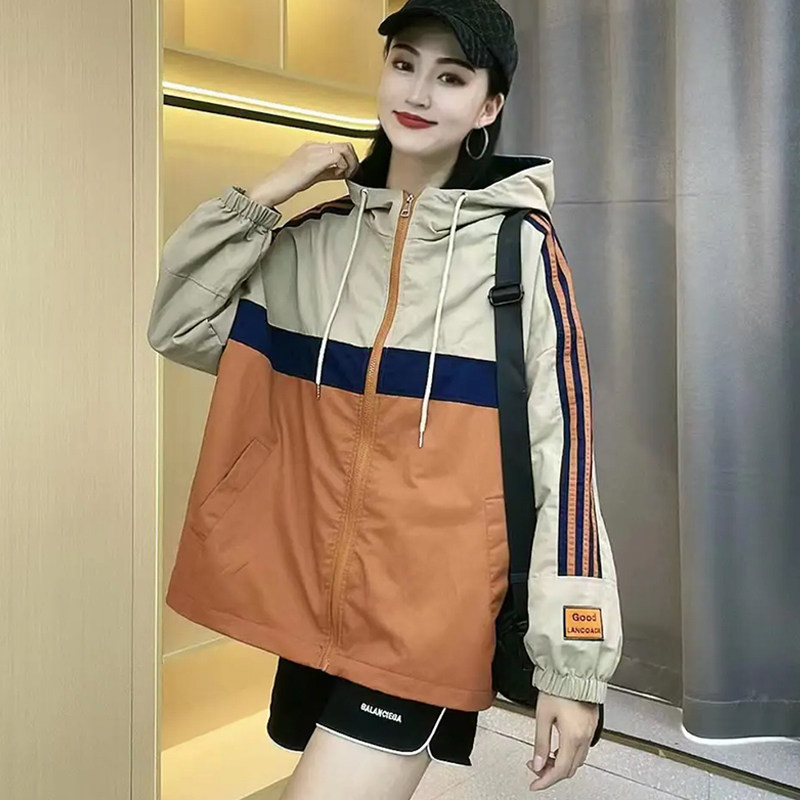 棒球服外套女春秋新款欧货爆款小个子宽松休闲上衣洋气运动冲锋衣