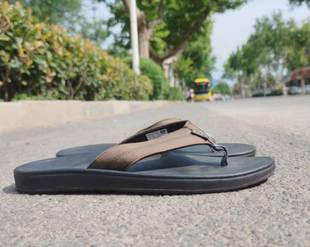 外贸鞋原单库存鞋 果冻Q弹鞋底  人字拖 男拖鞋黑底咖带号码42+46