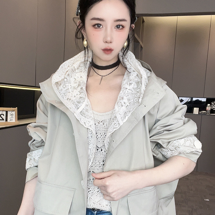 连帽风衣女2026春季新款时尚蕾丝钩花镂空拼接假两件外套长袖上衣