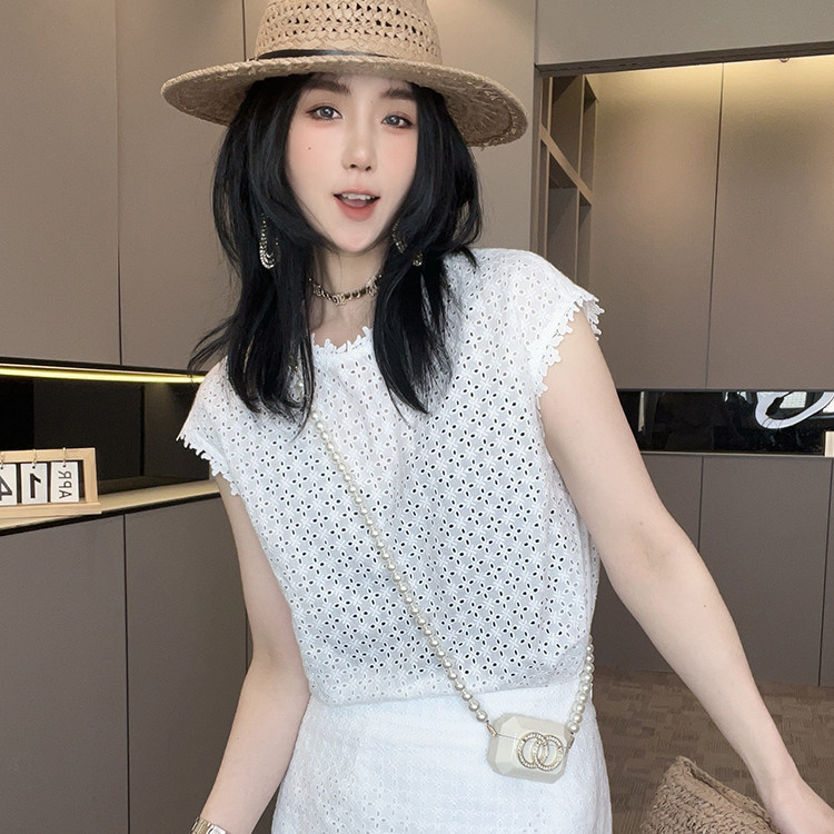 无袖T恤女2026夏季新款欧洲站设计感纯色镂空拼接圆领套头上衣
