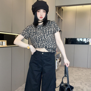 短袖豹纹T恤女2025秋季新款设计感圆领打底衫修身显瘦半袖上衣