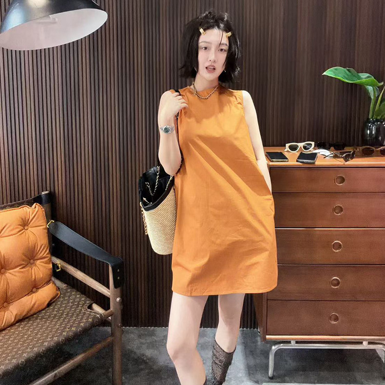无袖连衣裙女2026夏季新款欧洲站设计感中长款纯色背心裙圆领裙子