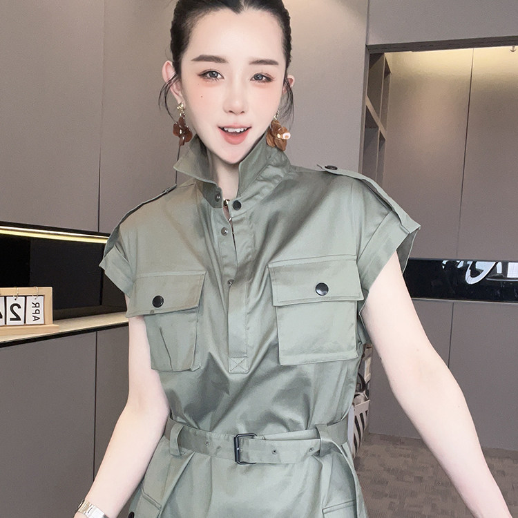 连衣裙女2026夏季新款欧洲站工装风中长款纯色腰带收腰大口袋裙子