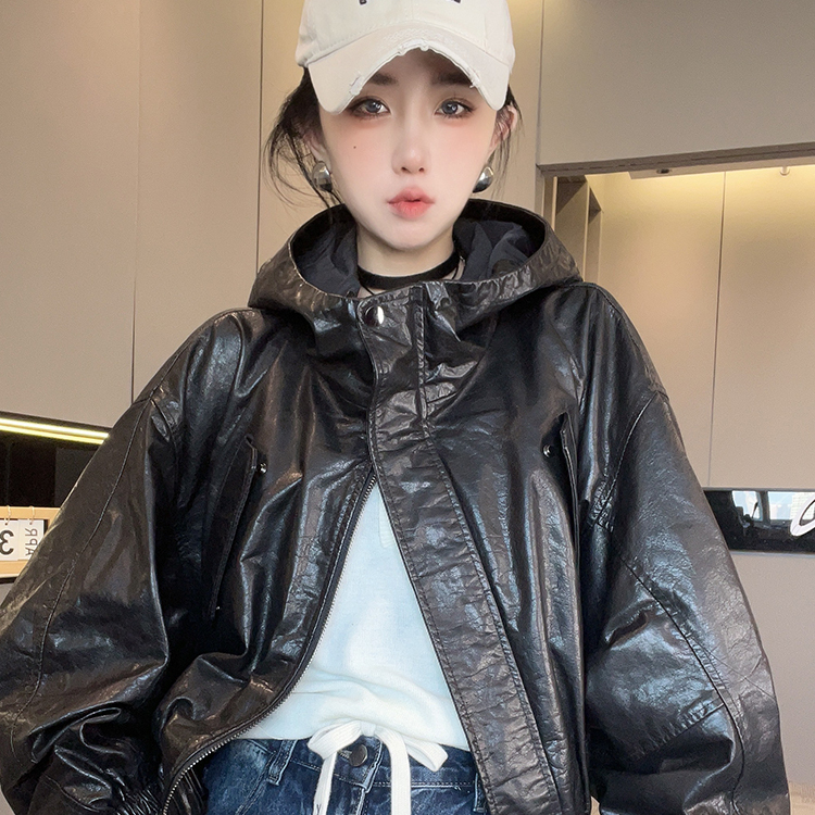 皮衣女2025秋季新款高级感纯色拉链绵羊皮真皮外套连帽长袖上衣