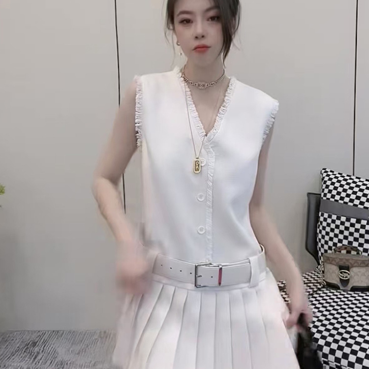 连衣裙女2025春季新款设计感纯色V领无袖背心裙高腰百褶裙短裙