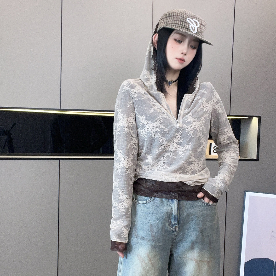 连帽蕾丝衫女2026秋季新款蕾丝钩花半拉链帽衫修身显瘦长袖上衣