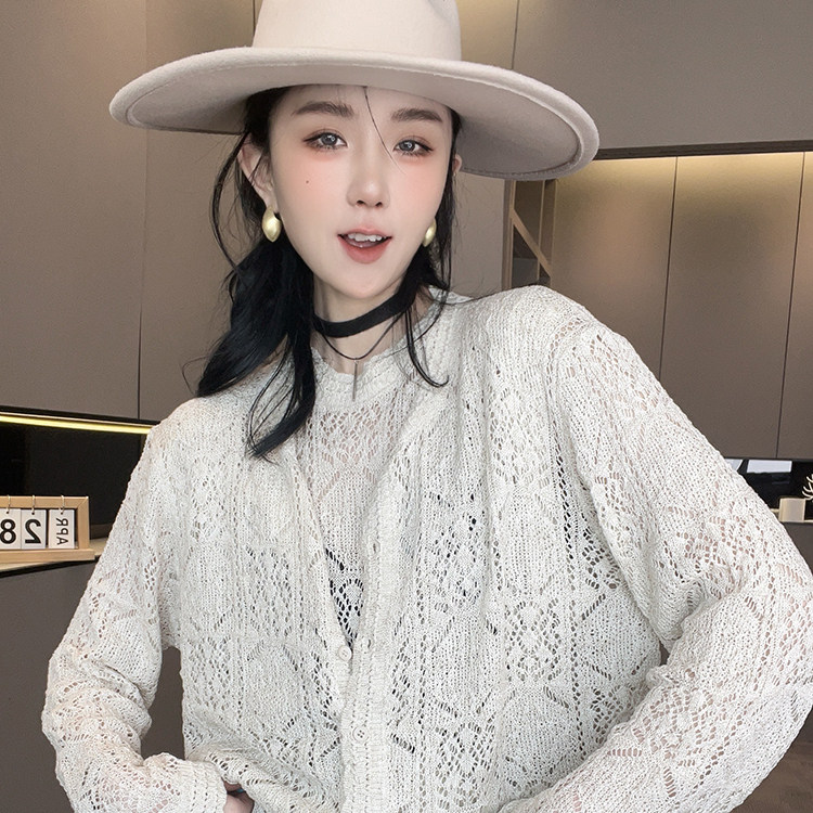 镂空针织衫女2026春季新款欧洲站设计感时尚纯色圆领长袖开衫上衣