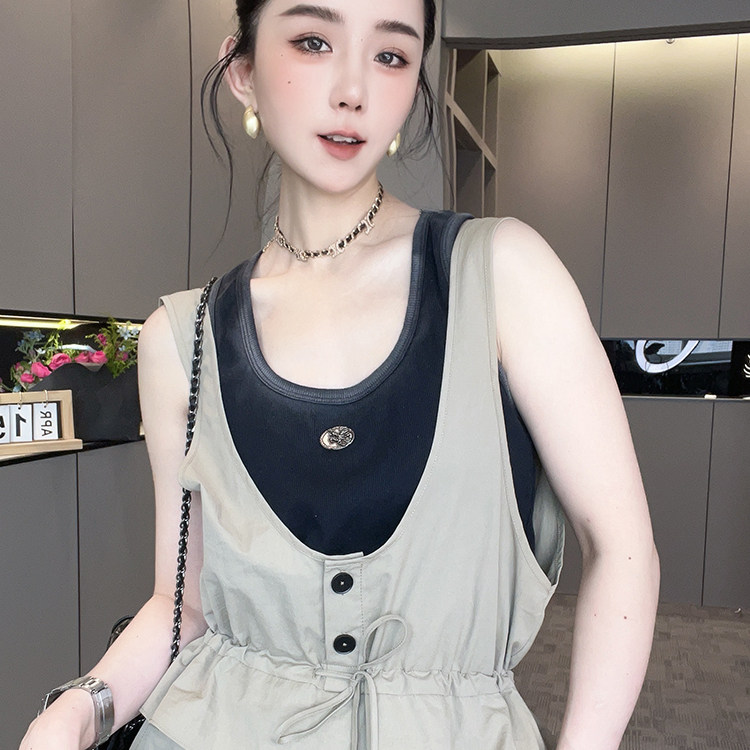 背带裤女2026夏季新款欧洲站工装风纯色无袖连体裤拼接荷叶边裤子