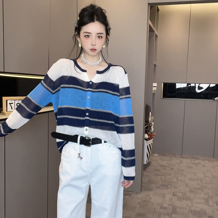条纹针织衫女2026春季新款欧洲站慵懒风圆领单排扣开衫长袖上衣