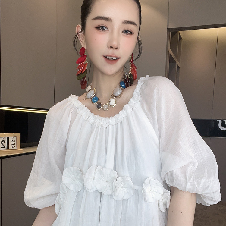短袖连衣裙女2026夏季新款纯色花朵拼接木耳边露肩长裙一字肩裙子