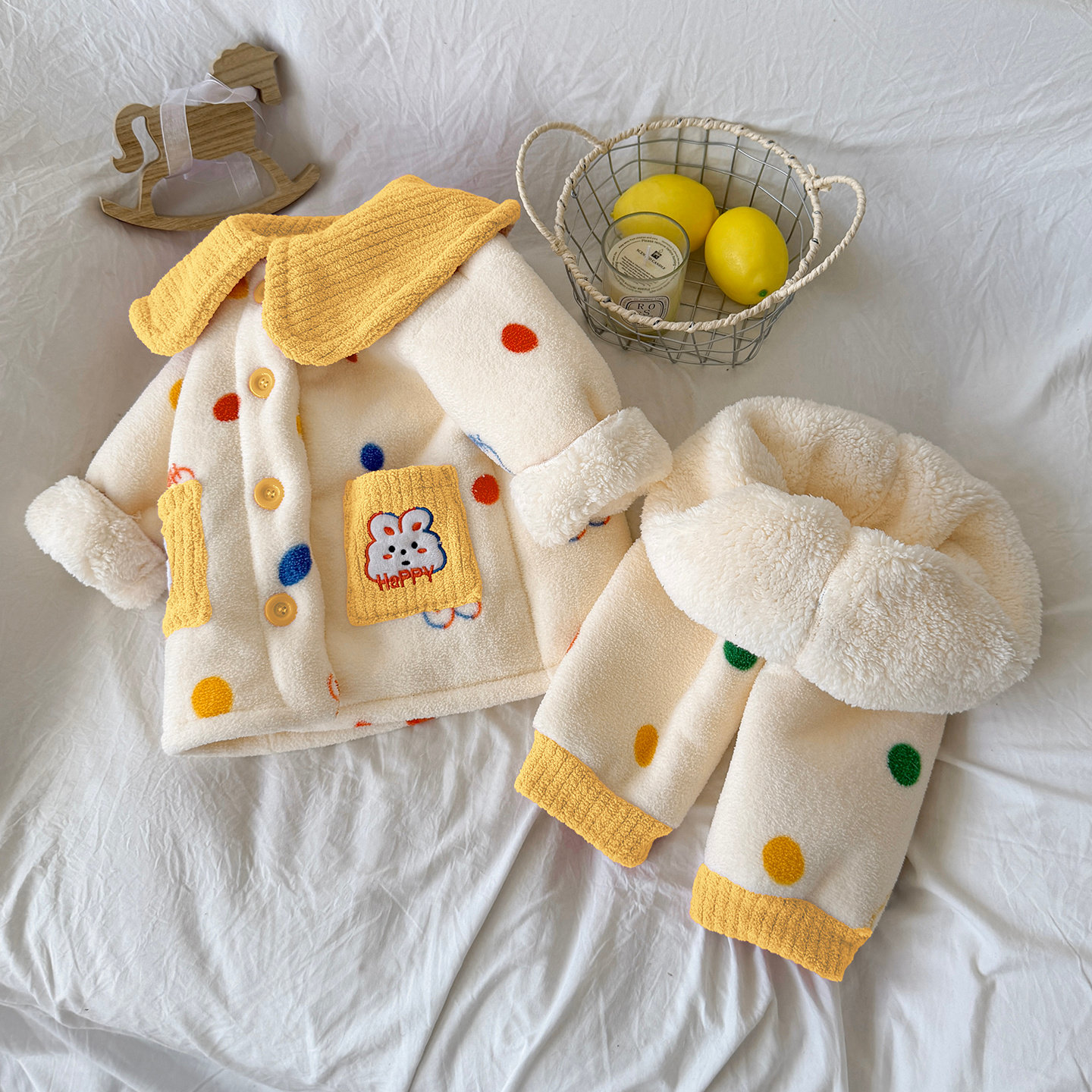 睡衣女儿童冬季2025新款双层珊瑚绒法兰加绒加厚宝宝小孩彩色圆点