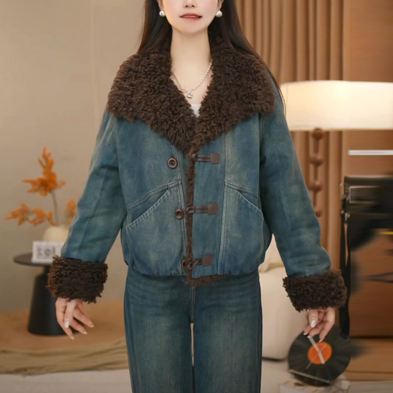 气质休闲百搭翻毛领加绒保暖短款羽绒服冬季新款洋气减龄高端外套