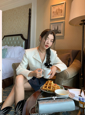 HEBEN MODE 塞纳河畔 白色短款小香风外套女春秋小翻领法式上衣