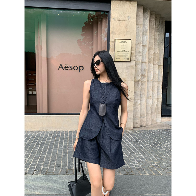 HEBEN MODE深蓝色亚麻套装2024新款女夏老钱风马甲中腰短裤两件套
