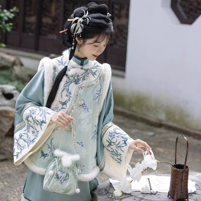 格格服女成人刺绣马甲清雅华服