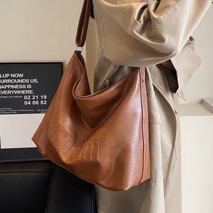 包包女托特包大容量气质可斜挎2026新款覆古百搭高级感单肩通勤包