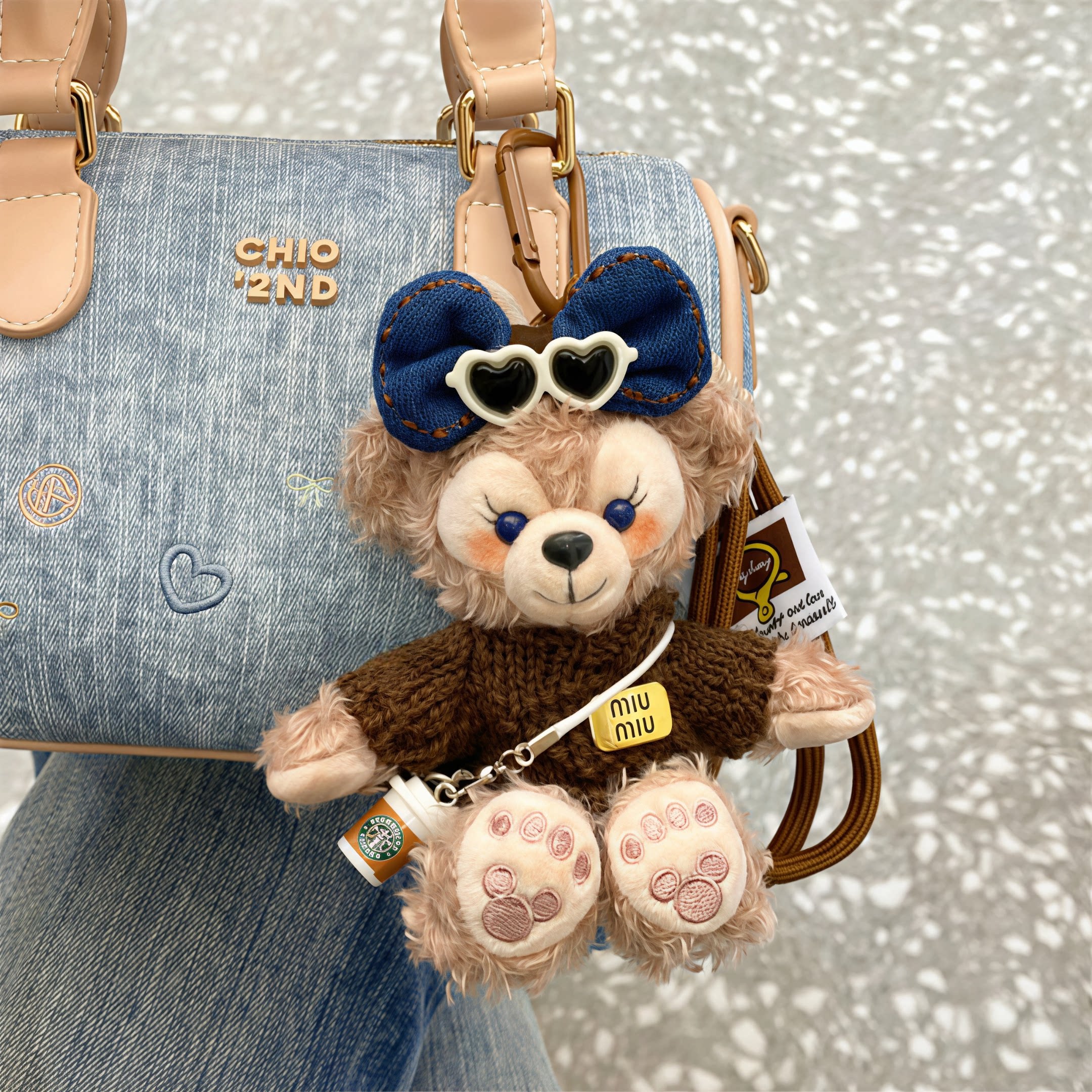 2026年春季新款雪莉玫包包挂件毛绒玩偶达菲熊挂饰小熊公仔钥匙扣