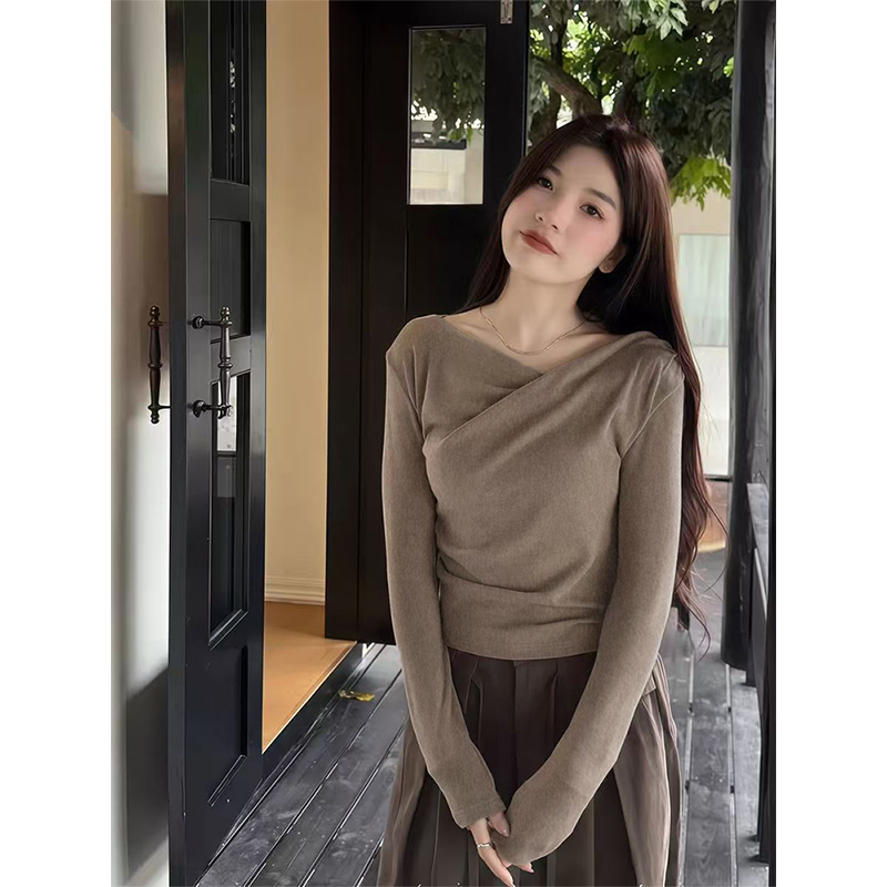 MosesQueen魔西女王气质设计感荡领长袖新款内搭斜肩修身显瘦上衣