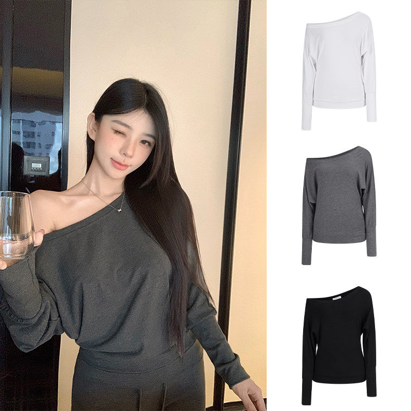 MosesQueen魔西女王白色斜肩长袖t恤新款内搭宽松蝙蝠侠露肩上衣