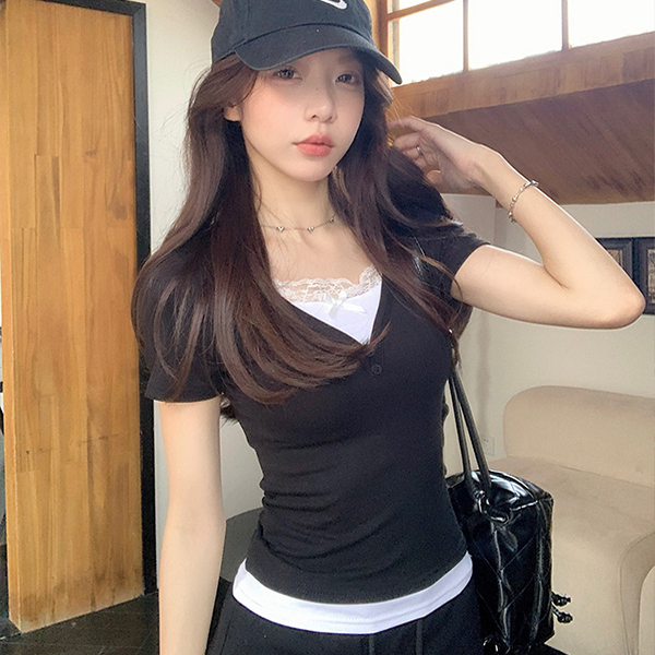 MosesQueen魔西女王假两件蕾丝拼接正肩V领短袖T恤修身辣妹上衣