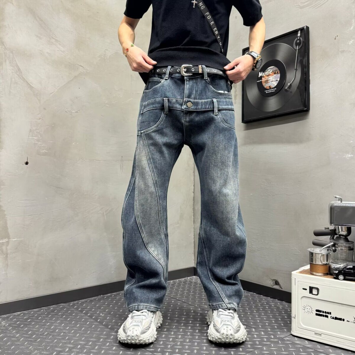 春秋男潮宽松直筒牛仔裤重磅砂洗复古休闲牛仔长裤男士黑色配靴裤