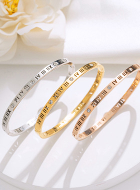 钛钢不掉色罗马数字镂空手镯女时尚气质真金电镀手环网红百搭手饰