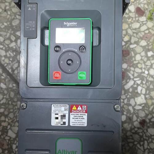 议价ATV610U40N4 变频器 4KW 380-460V工控调速设备维修