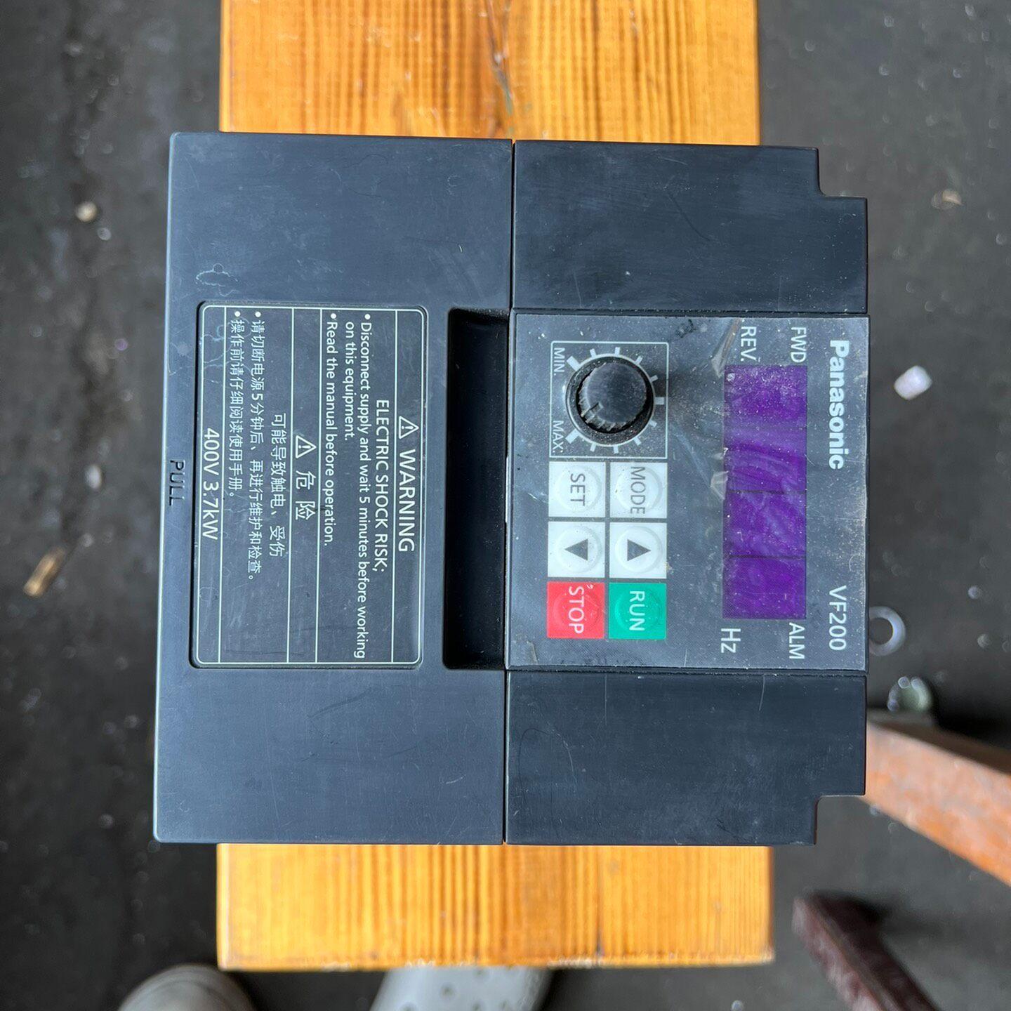 议价AVF200-0374 松下变频器 3.7kw 400V 工控调速装置维修
