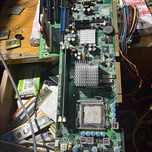 议价IB940-R 工控主板 广积775针工业电脑设备工控板维修