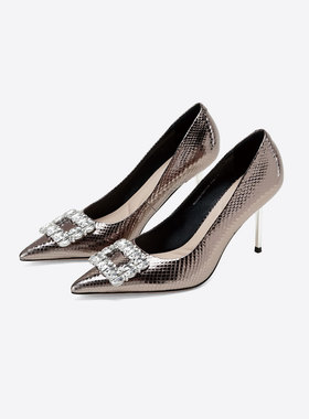 westory2025新款真皮尖头细跟百搭通勤方扣细跟尖头真皮高跟鞋