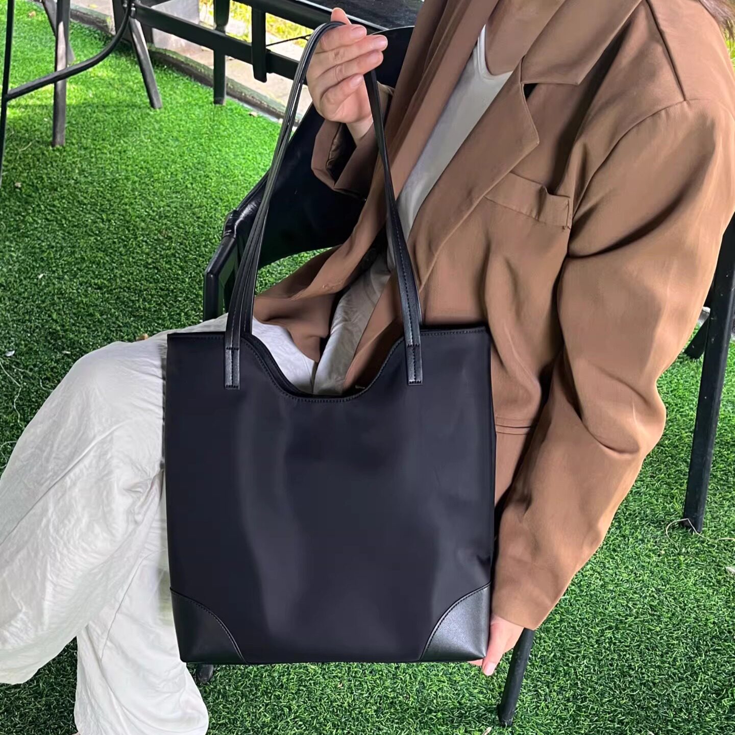 高级感牛津布托特包女2026新款气质百搭单肩包轻便大容量腋下手提