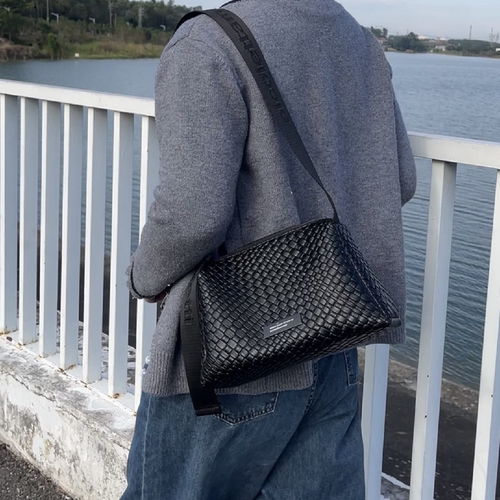 高级感编织包女款爆款2025新款