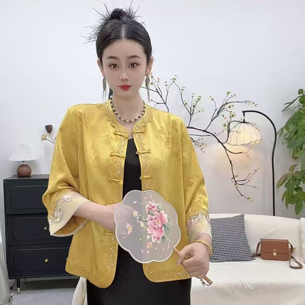 高级感粉色防晒衣新中式外套女2026年夏薄七分袖开衫外搭上衣缎面