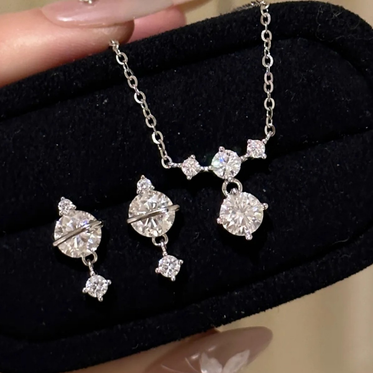 梦幻小行星纯925项链女轻奢高级感锁骨链ins风流苏吊坠银星球星星