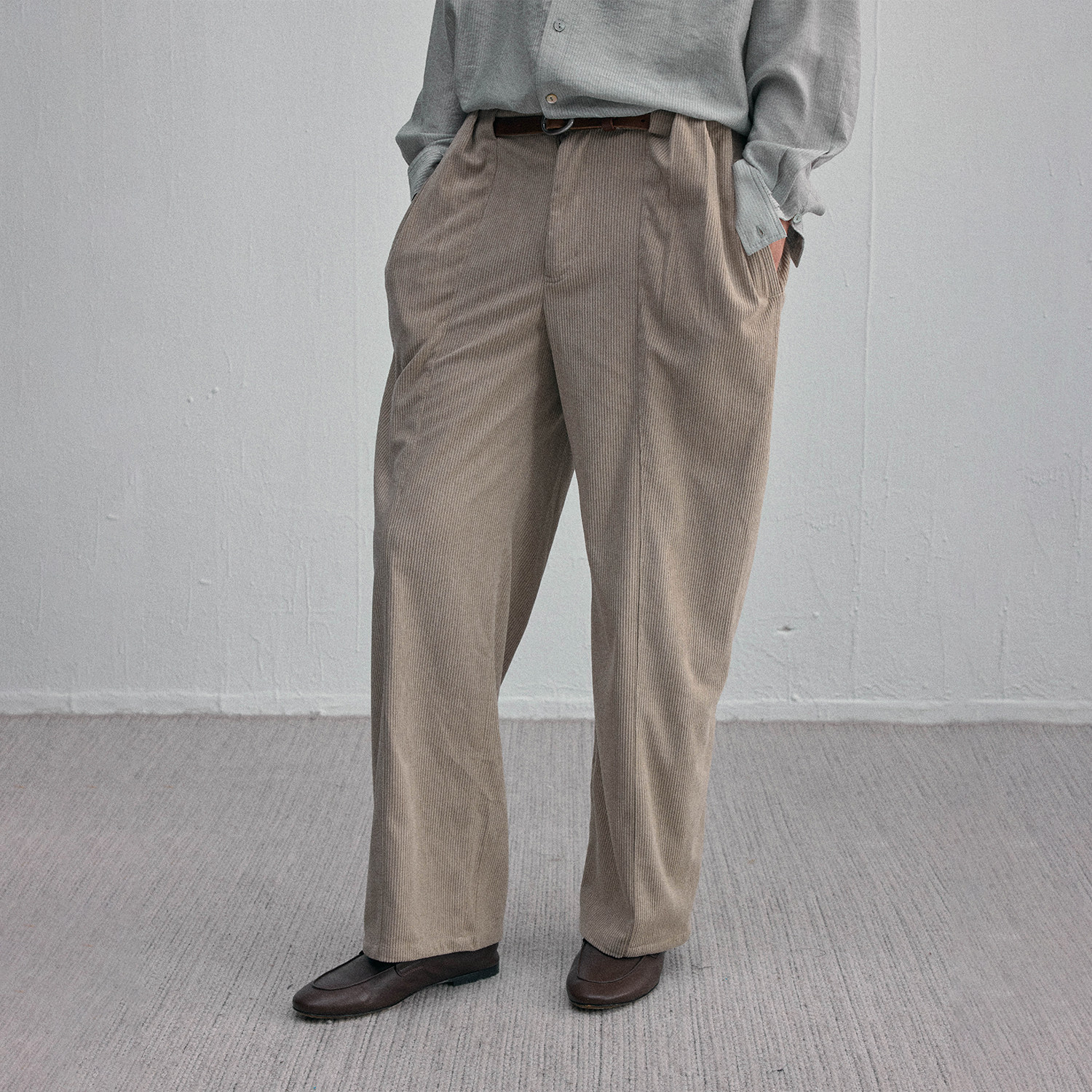 C2H4 Ripley's Overcast Trousers 瑞普利的阴天闲暇日条绒宽西裤图片