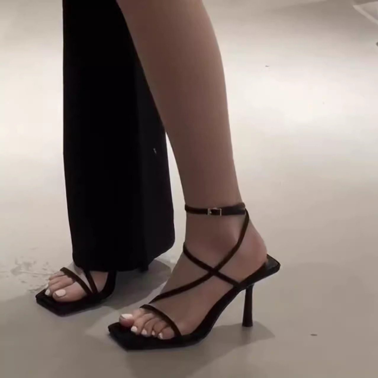 一字带绑带软垫性感高跟鞋女露趾
