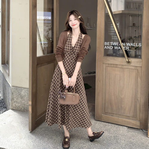 气质格纹挂脖连衣裙开衫两件套女秋季流行风套装裙2026搭配美式独