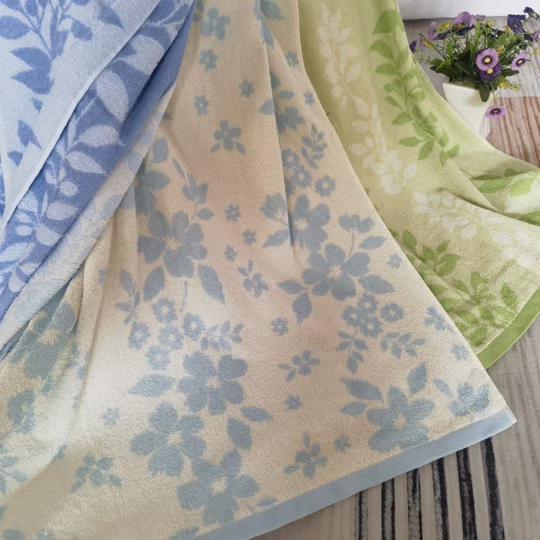 出口日本品牌加大浴巾70*140cm色织提花双面毛圈高支弱捻纱