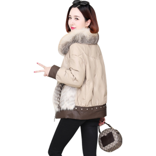 傲冬2021新款海宁真皮皮衣羽绒服女短款狐狸毛领压花宽松皮草外套