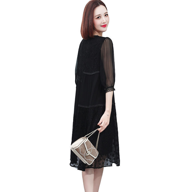 真丝黑色连衣裙妈妈刺绣杭州裙子