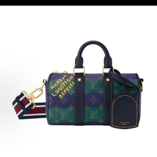 鲲闰2026厚厚化妆包可移动秋夏银色新新57369