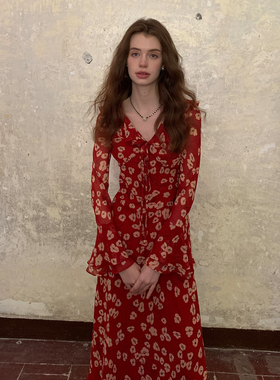竹依依 原创法式复古红色碎花连衣裙女秋印花掐腰显瘦显白长裙子