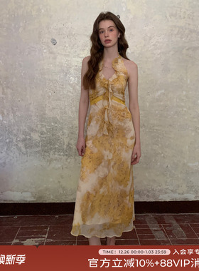 竹依依原创法式复古黄色薄纱挂脖连衣裙女收腰显瘦露背慵懒长裙