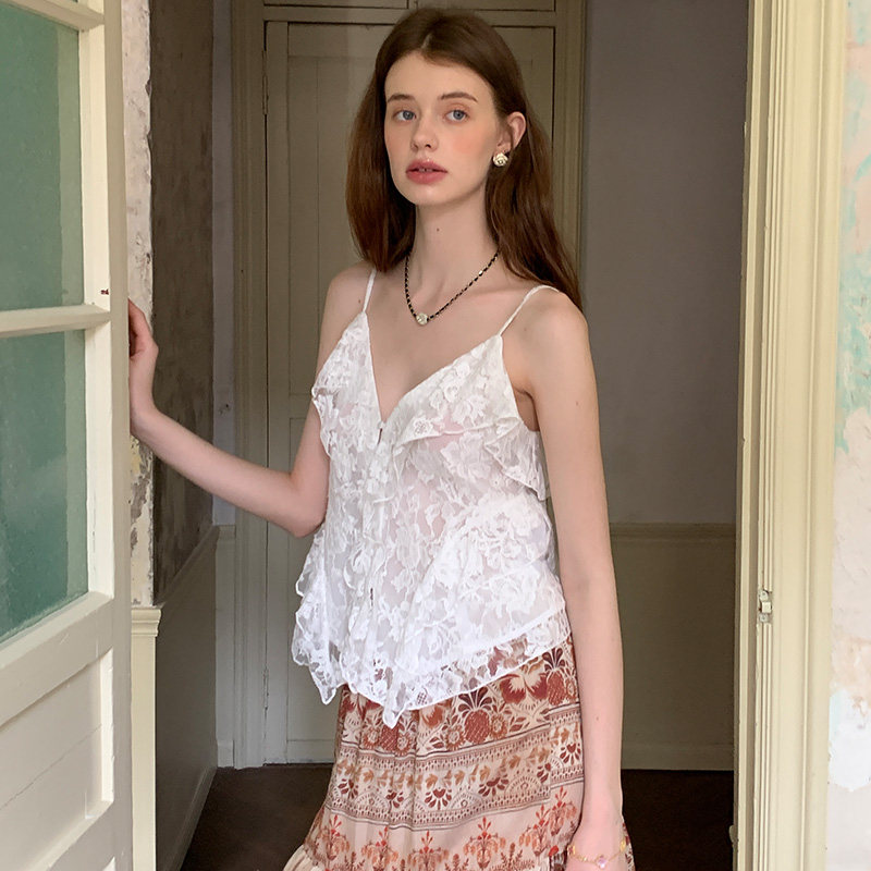竹依依法式复古白色蕾丝镂空背心吊带女夏纯欲少女气质可内搭上衣,女装/女士精品,背心吊带,淘宝优惠券,粉丝福利购,淘宝优惠卷