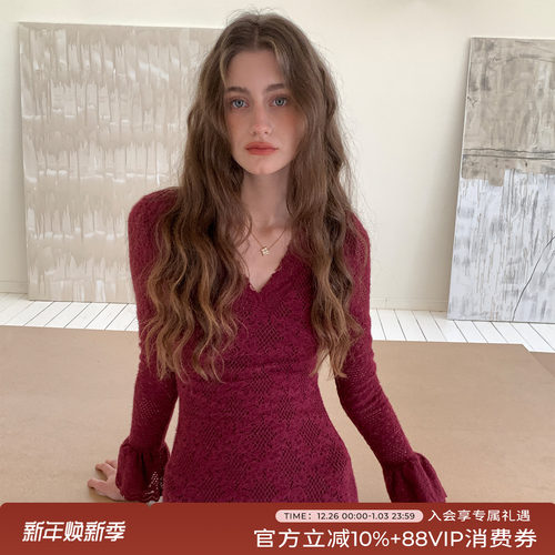 竹依依 新款法式针织加绒冬季连衣裙女蕾丝收腰高级感原创设计
