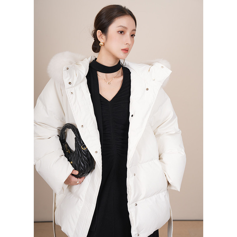 竹依依白色狐狸大毛领短款羽绒服女冬2025新款小个子加厚90白鹅绒